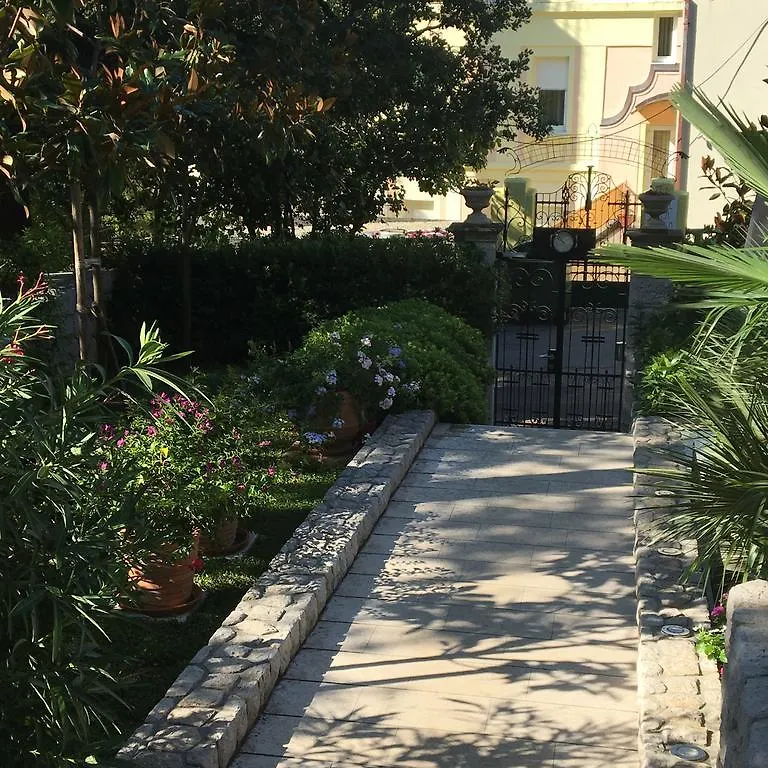 Guest House Villa Dagmar Crikvenica