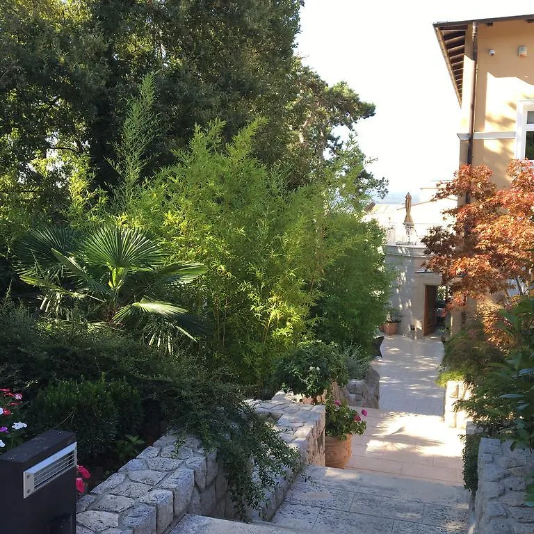 Guest House Villa Dagmar Crikvenica 5*,